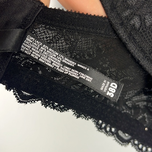Torrid Curve 38D push up plunge lace black women’s plus size bra - Picture 3 of 6